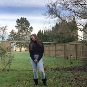 Meet your Posher, Lily